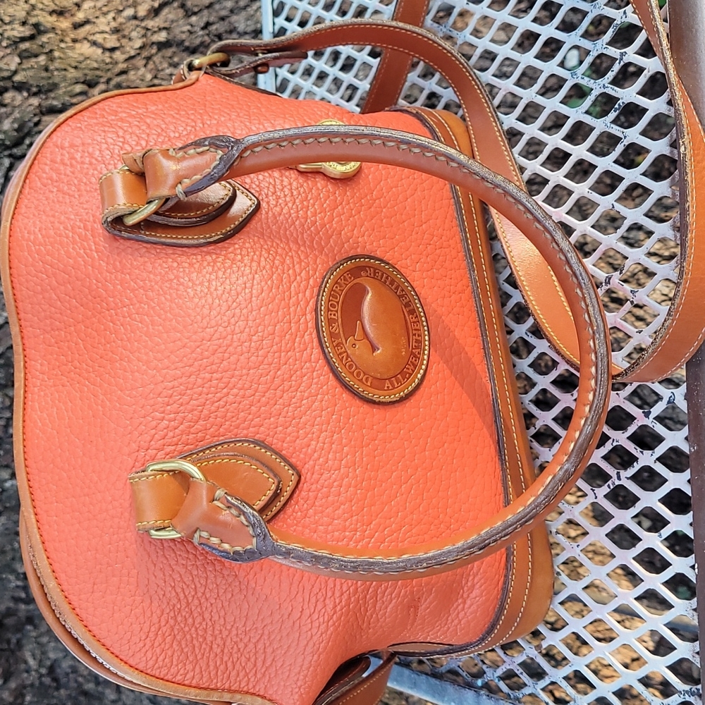 Vintage Dooney & Bourke AWL Coral Orange Norfolk Satchel - Picture 16 of 16